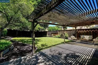 Photo #2: 41101412 Listing