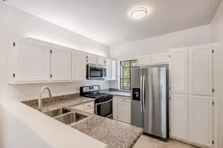 Photo #6: 41101444 Listing 