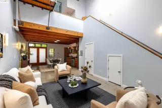 Photo #6: 41101455 Listing