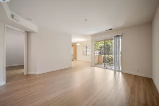 Photo #2: 41101645 Listing