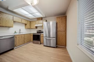 Photo #6: 41101645 Listing