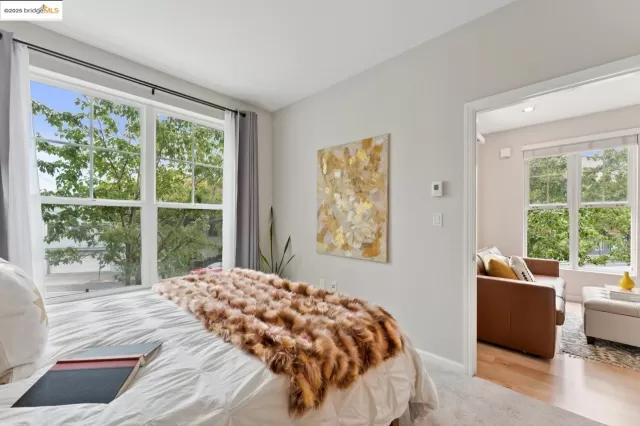 MLS: 41101653 Condo For Sale