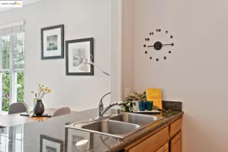 Photo #3: 41101653 Listing 