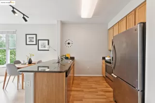 Photo #5: 41101653 Listing 