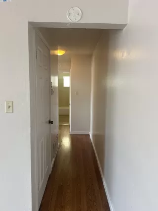 Photo #6: 41101706 Listing