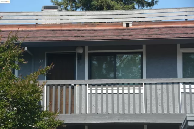 MLS: 41101709 Condo For Sale