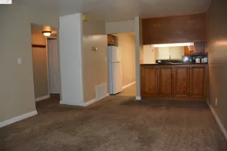 Photo #2: 41101709 Listing