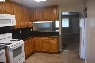 Photo #4: 41101709 Listing