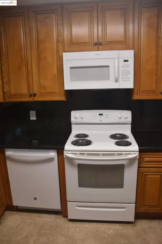 Photo #5: 41101709 Listing