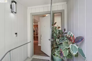 Photo #5: 41101789 Listing