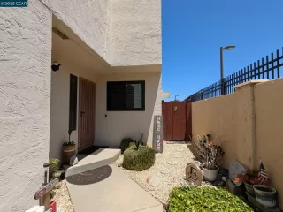 Photo #1: 41101855 Listing