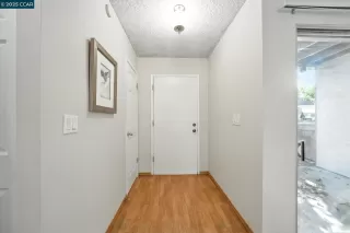 Photo #2: 41101877 Listing