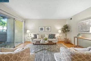 Photo #3: 41101877 Listing