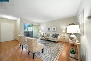 Photo #4: 41101877 Listing