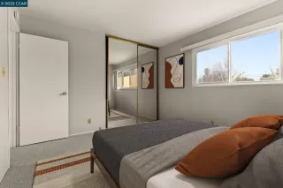 Photo #5: 41101923 Listing