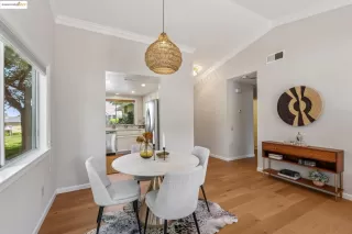 Photo #2: 41101953 Listing