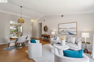 Photo #4: 41101953 Listing