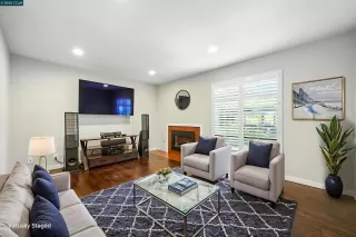 Photo #5: 41101963 Listing