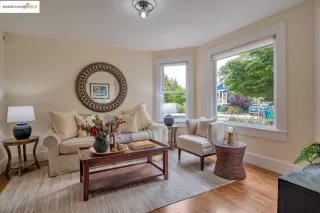 Photo #4: 41102011 Listing 