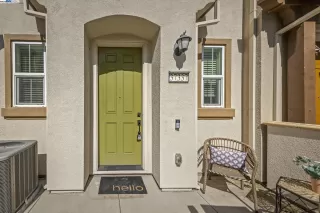 Photo #2: 41102060 Listing 