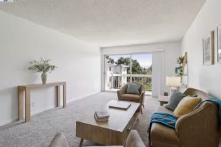 Photo #2: 41102070 Listing