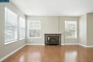 Photo #5: 41102080 Listing