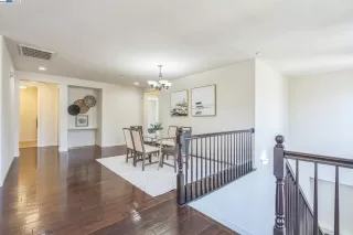 Photo #6: 41102122 Listing