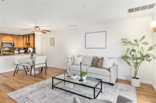 Photo #1: 41102143 Listing