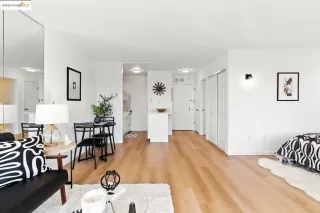 Photo #6: 41102190 Listing