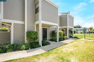 Photo #2: 41102207 Listing