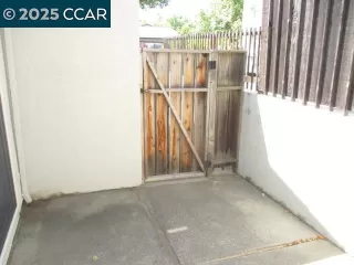 Photo #1: 41102230 Listing