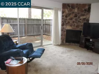 Photo #3: 41102230 Listing