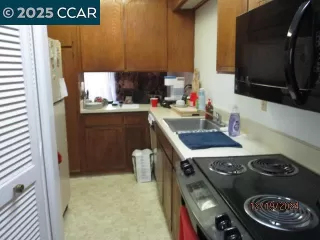 Photo #6: 41102230 Listing