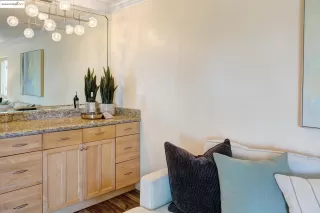 Photo #5: 41102258 Listing