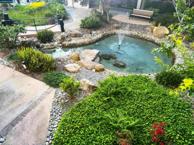 MLS: 41102371 Condo For Sale