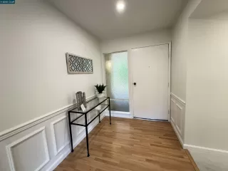 Photo #1: 41102371 Listing 