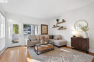 Photo #1: 41102472 Listing 