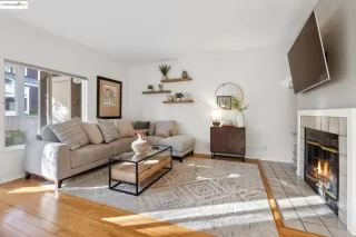 Photo #5: 41102472 Listing 