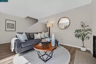 Photo #2: 41102483 Listing 