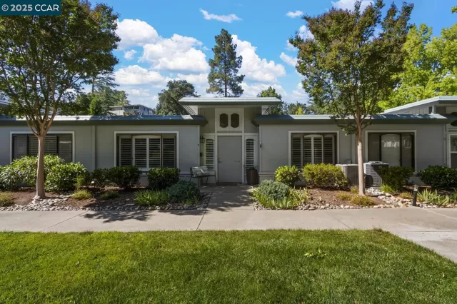 MLS: 41102502 Condo For Sale