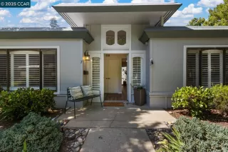 Photo #2: 41102502 Listing