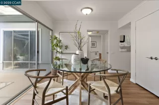 Photo #3: 41102502 Listing