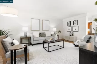 Photo #5: 41102502 Listing