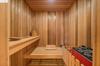 Photo #4: 41102517 Listing