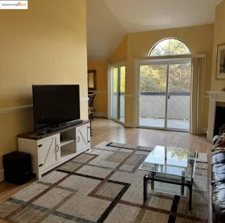 Photo #4: 41102562 Listing 