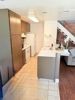 Photo #5: 41102570 Listing 