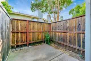 Photo #4: 41102583 Listing