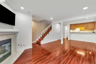 Photo #6: 41102583 Listing