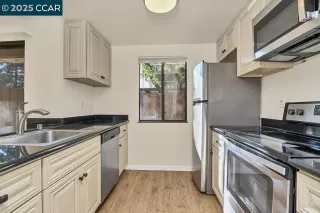 Photo #5: 41102610 Listing 