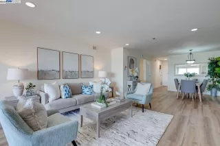 Photo #5: 41102653 Listing